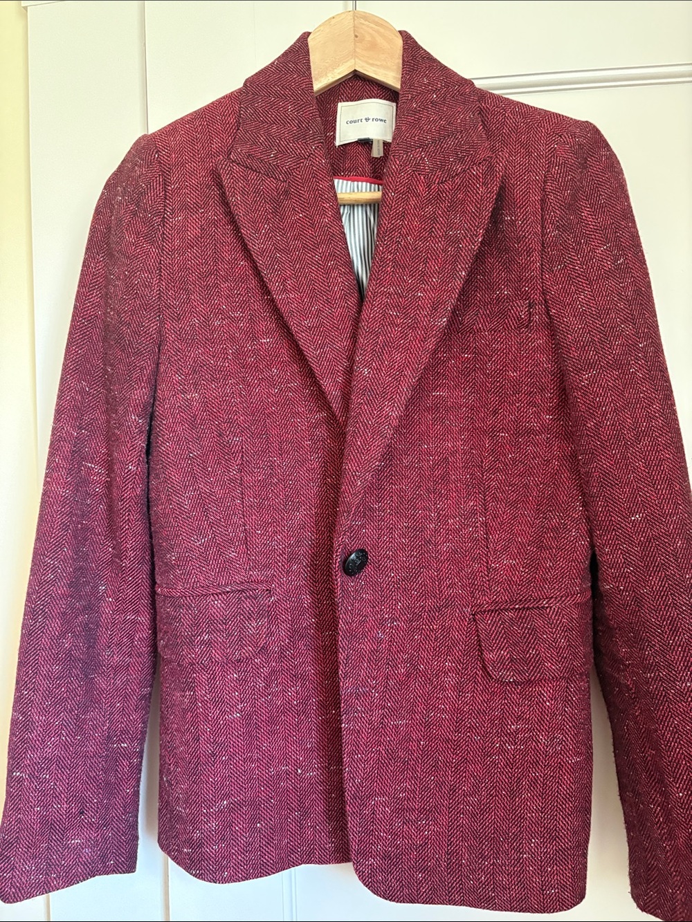 COURT & ROWE Wine Herringbone Single-Button Blazer